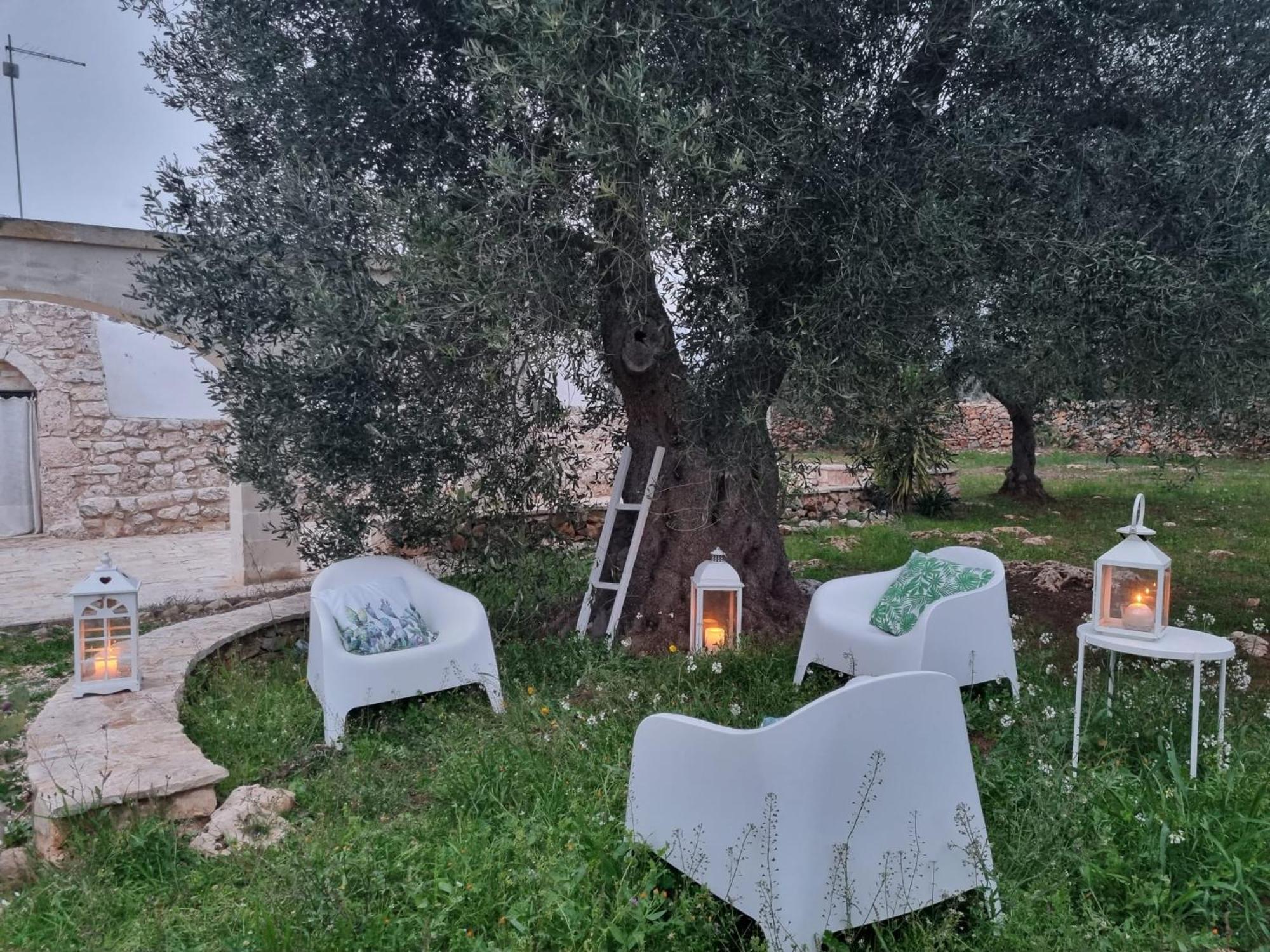 Trulli Di Spinaruta Panzió Grottaglie Kültér fotó