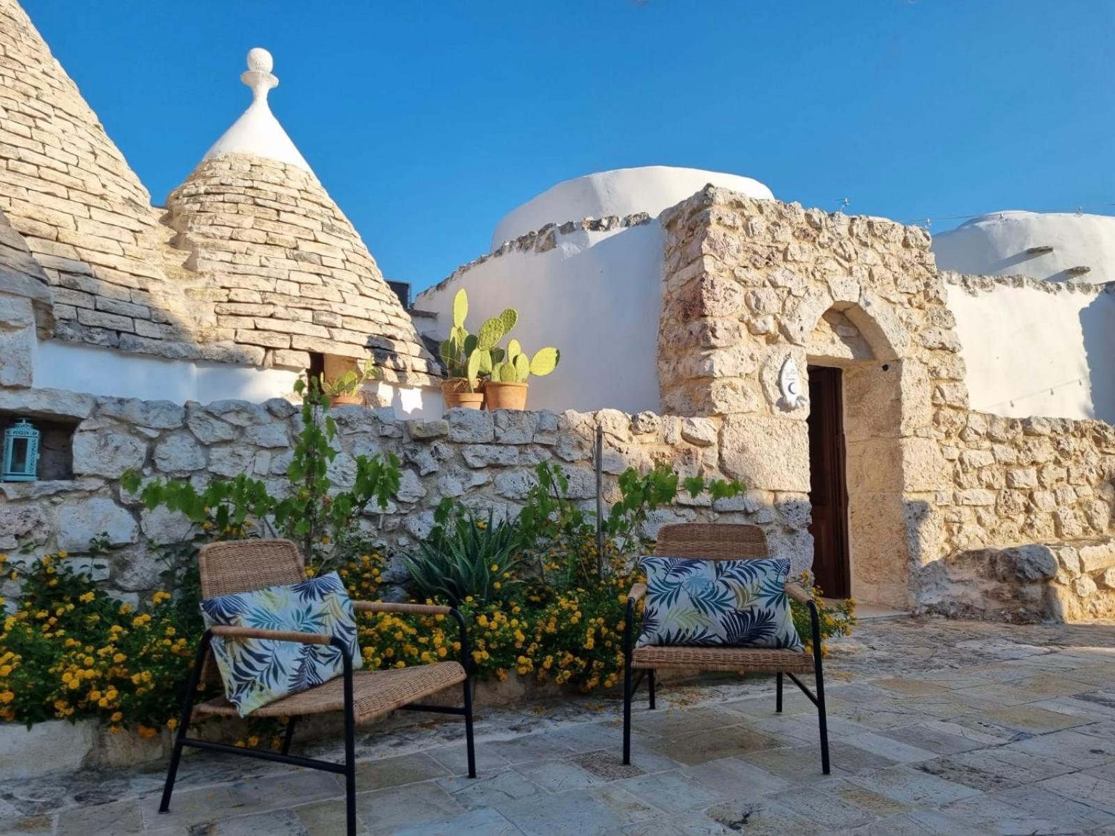 Trulli Di Spinaruta Panzió Grottaglie Kültér fotó