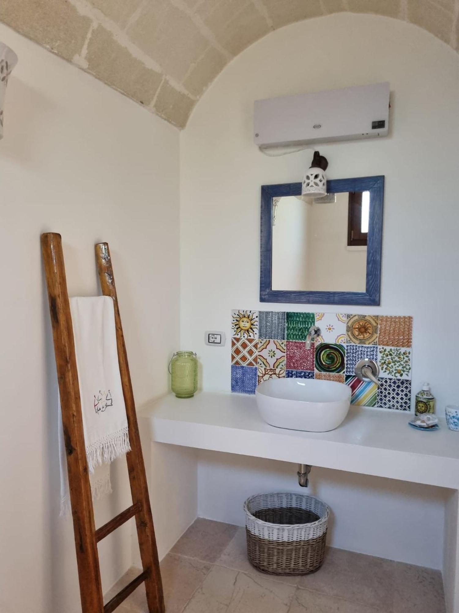 Trulli Di Spinaruta Panzió Grottaglie Kültér fotó