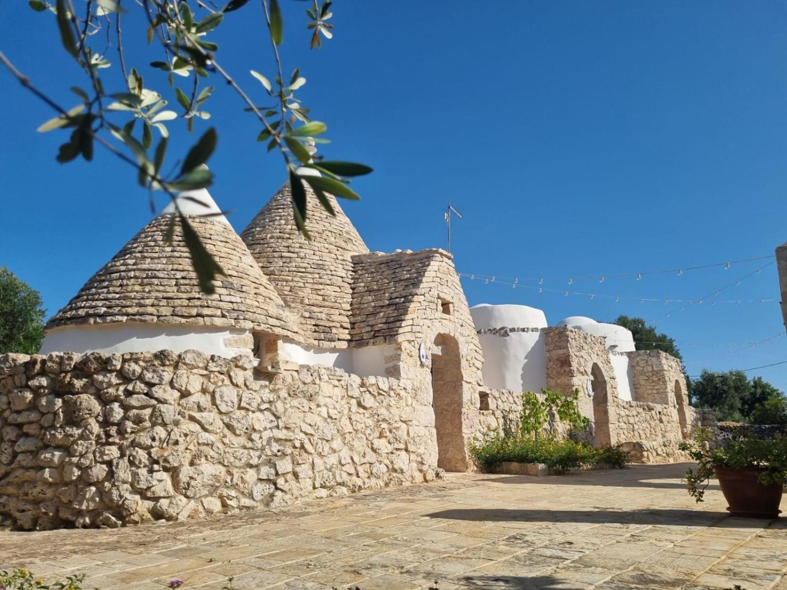 Trulli Di Spinaruta Panzió Grottaglie Kültér fotó