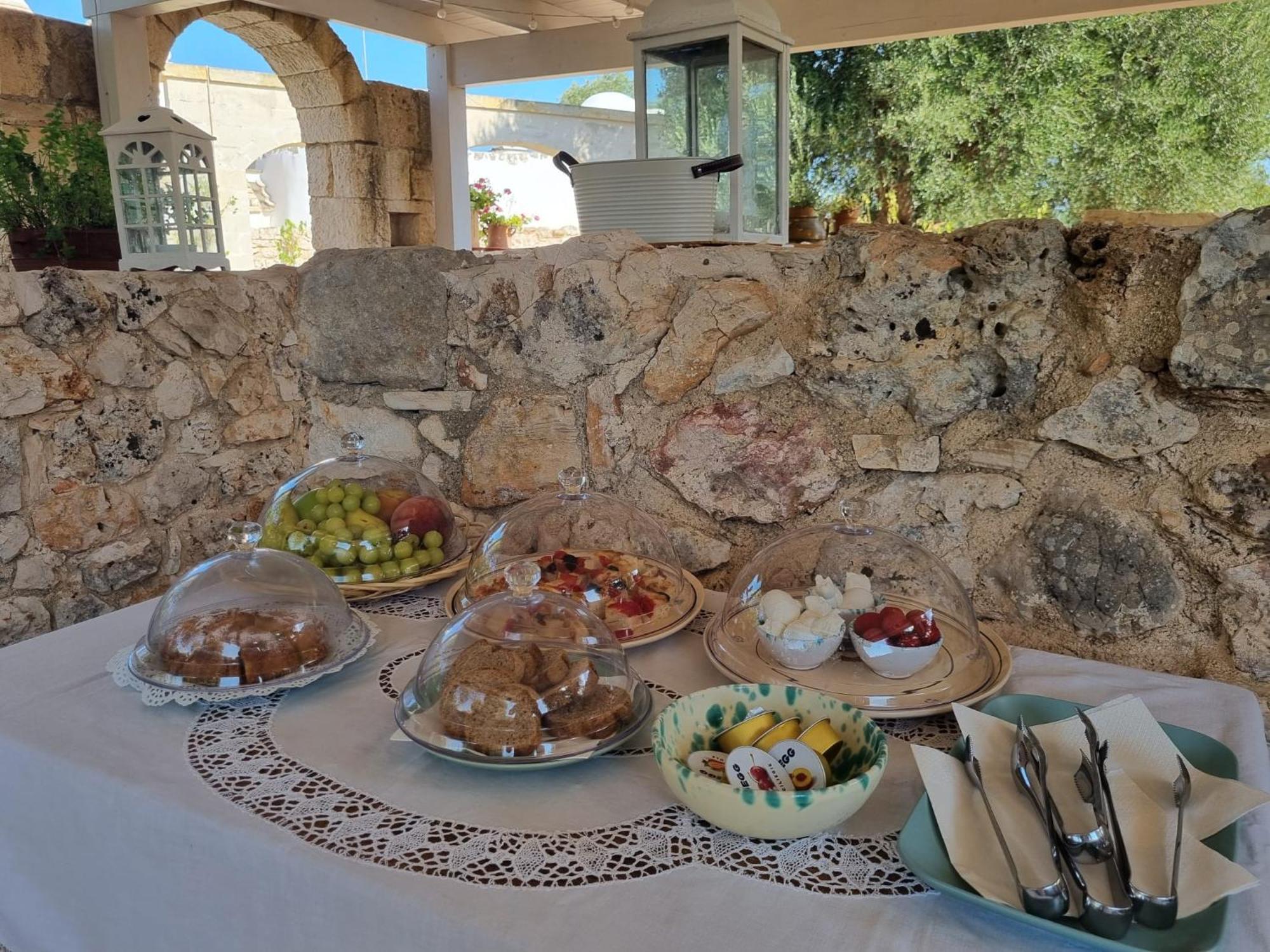Trulli Di Spinaruta Panzió Grottaglie Kültér fotó
