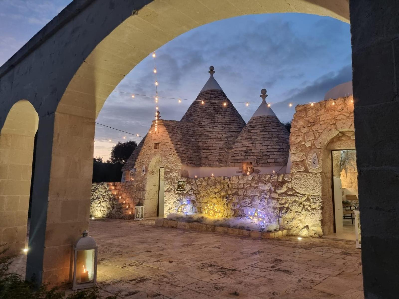 Trulli Di Spinaruta Panzió Grottaglie Kültér fotó